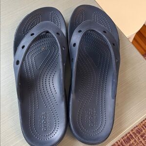 CROCS Navy Blue Flip Flops Sz 7